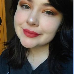 Meet your Posher, Abigail